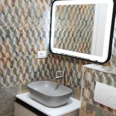 Nazli Apartment